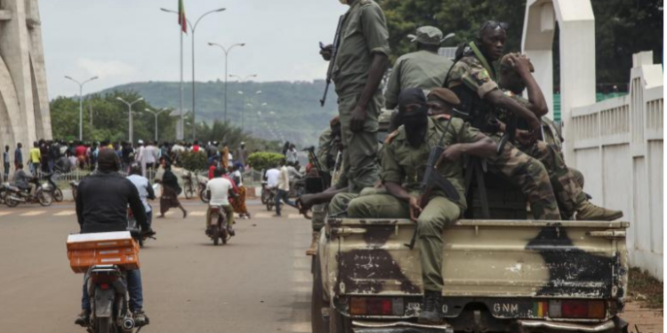 Mali : La fin de la politique ou l’instauration d’un régime militaro-civil ?