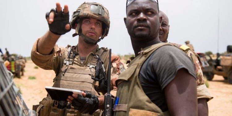Mali : les raisons de la reprise de la coopération militaire française