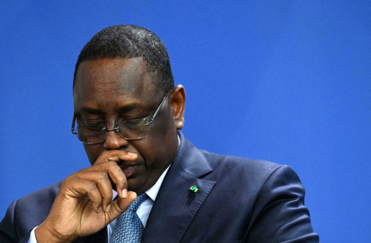 Passeports diplomatiques et visas : « vieux » trafic, vieux combat de Macky Sall