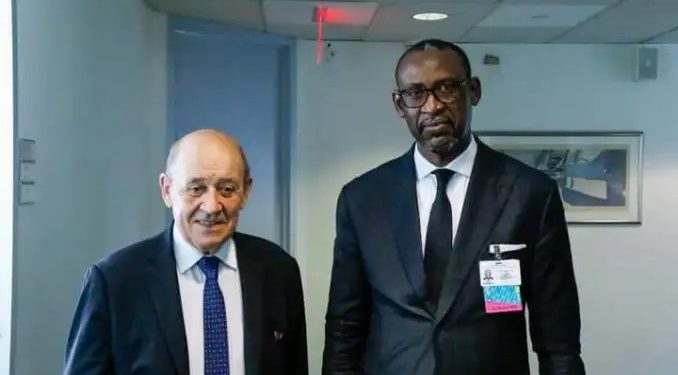 Paris-Bamako : qui provoque qui ?