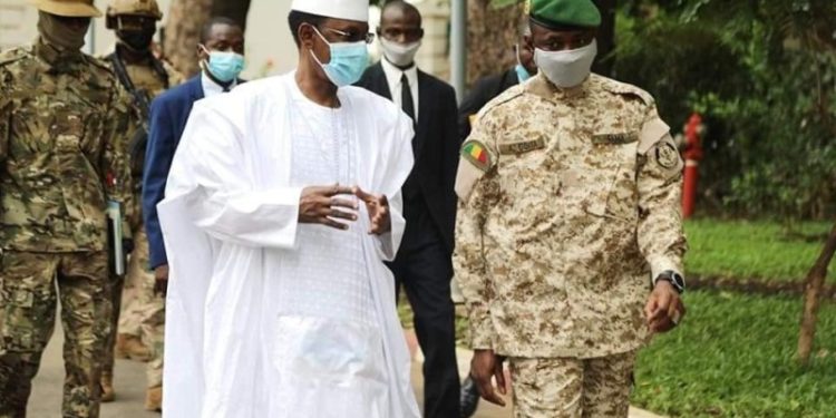 Mali : quel bilan, un an après le processus de « rectification » de la transition ?