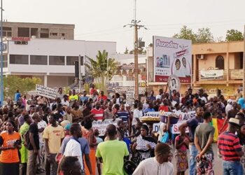 Sahel : la démocratie au rythme des contestations populaires