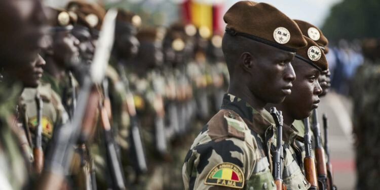 RÉFORME CONSTITUTIONNELLE AU MALI : UNE OLIGARCHIE MILITAIRE EN PERSPECTIVE ?