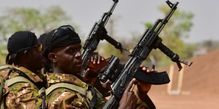 Burkina-Faso :  la chasse aux terroristes ouverte