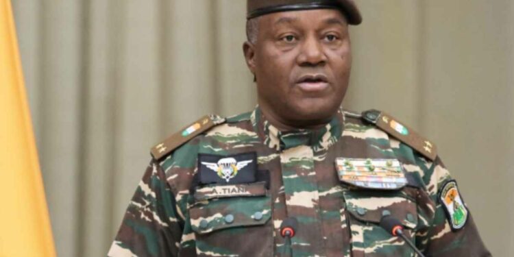 Le général Tiani institue une nouvelle « fête légale »