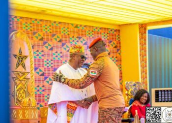 John Dramani Mahama est de retour à la tête du Ghana