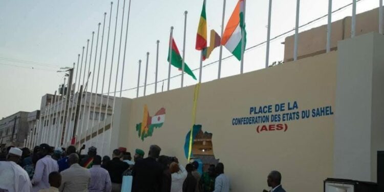De la mémoire coloniale à la fierté nationale : Un chantier ambitieux pour le Mali et le Niger